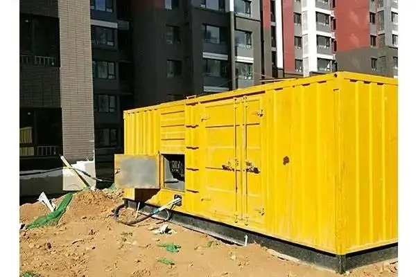 川汇发电机租赁中燃油压力过低会对发动机的哪些部件造成损坏？